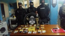 Imagen de Golpe a dos kioscos narcos de Huincul terminó con el secuestro de $80.000