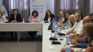 Paritaria nacional docente: a la tarde se define el aumento salarial de referencia