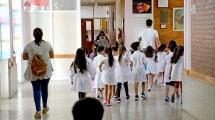 Imagen de ¿Qué docentes no podrán volver a las clases presenciales en Neuquén?