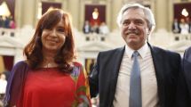 Imagen de CFK y Alberto Fernández saludaron al movimiento feminista por el #8M