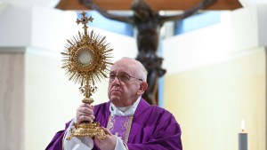 El papa preocupado por «los miedos» que desata el coronavirus