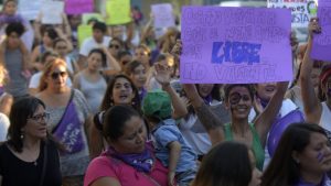 8M: marcharán esta tarde en Roca por el Día de la Mujer Trabajadora