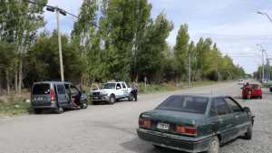 Otro choque de autos en una complicada esquina de Roca