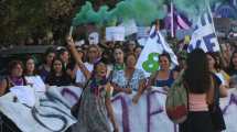 Imagen de Al grito de «vivas nos queremos», Roca tuvo una marcha histórica por el #8M