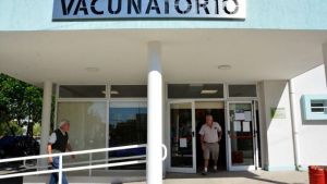 Se agotaron las vacunas antigripales en el hospital de Viedma y aguardan por nuevas dosis