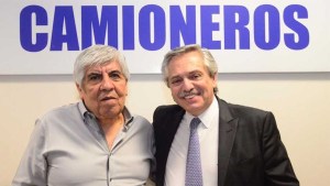 Alberto Fernández agradeció a los camioneros por el transporte de alimentos