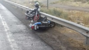 Tres lesionados en Regina por choque entre motos en la ruta 22