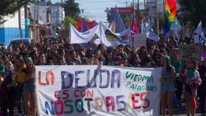 «La deuda es con nosotras» dijeron las mujeres en Viedma, por el #8M