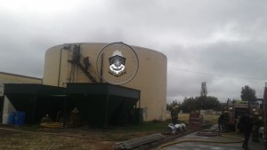 Incendio en la planta de tratamientos cloacales de un shopping de Neuquén