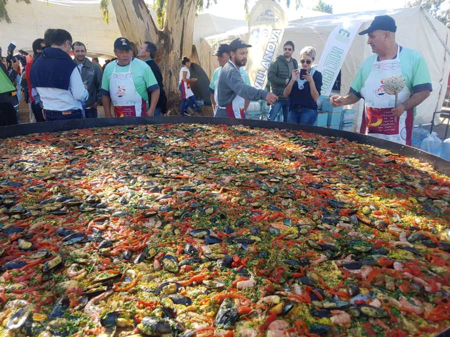 Este año no se hará la tradicional Fiesta de la Paella Española en Ingeniero Huergo. (Foto archivo)