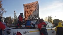 Imagen de Mineros cortan la Ruta 22 en Arroyito a la espera de una nueva reunión