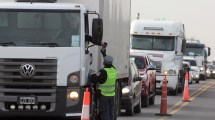 Imagen de Los camiones deben cruzar por el Tercer Puente