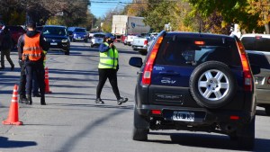 Comenzaron a restringir el ingreso a Regina de personas sin domicilio en la localidad