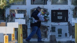 Luego de tres meses reabren el cementerio para visitas