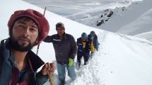 Imagen de Video: emocionante rescate de caballos cubiertos de nieve en el norte neuquino