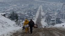 Imagen de Las calles de Bariloche con su peor postal