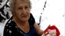 Imagen de Zapala: un helado en la nevada y otros videos de la abuela más divertida