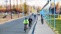 Imagen de Caminatas y pedaleadas, más cerca en Roca