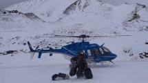 Imagen de En helicóptero llevaron comida y abrigo a crianceros