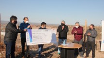 Imagen de Gaido y Gutiérrez firmaron el convenio para desarrollar 800 lotes en Neuquén