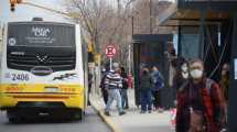 Imagen de Cambiaron la base de una línea de colectivos en Neuquén, por violencia