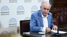 Imagen de Parrilli vinculó al embajador de EEUU con la «mesa judicial» y Macri