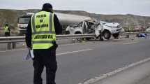 Imagen de Dos muertos en vuelco en la Ruta 22 en Regina