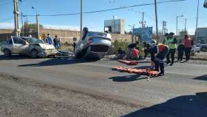 Cinco heridos en un espectacular choque en la ruta 151 en Cipolletti