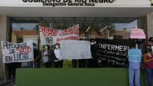 Protestas de trabajadores de Salud de Río Negro contra el aumento salarial