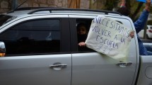 Imagen de San Martín: una caravana de autos pide el regreso de los alumnos a las escuelas