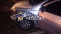 Imagen de Chocó dos veces al intentar escapar de un control vehicular en Neuquén