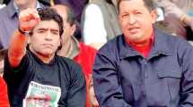 Imagen de Maradona y la política: la cancha en la que también fue libre y disruptivo