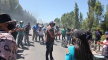 Imagen de Trabajadores municipales de Centenario liberaron el corte sobre Ruta 7