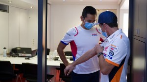 Márquez seguirá internado debido a una infección