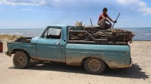 Imagen de Le van a restaurar la antigua F-100 al pulpero de Las Grutas