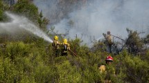 Imagen de El Bolsón: suman a brigadistas de otros puntos del país para combatir el incendio