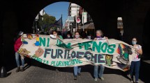 Imagen de Marcharon contra la violencia machista en Bariloche