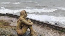 Imagen de Misterio en Mar del Plata por una escultura anónima