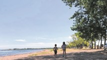 Imagen de Acampar en Mari Menuco para Semana Santa: el lago lindo y cercano