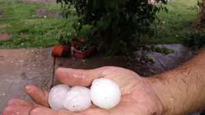 Impresionante caída de granizo en Loncopué