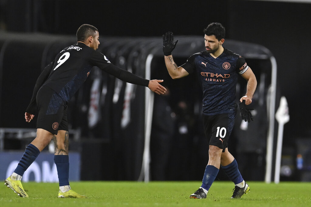 El Kun anotó el tercer tanto de su equipo.