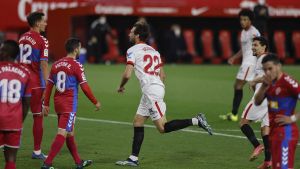 El golazo de taco del Mudo Vázquez en el triunfo del Sevilla