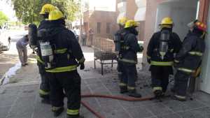 Incendio en la panadería de un supermercado de Roca