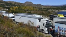 Imagen de Un corte de ruta de Salud afecta el tránsito de camiones hacia Chile por el paso Samoré