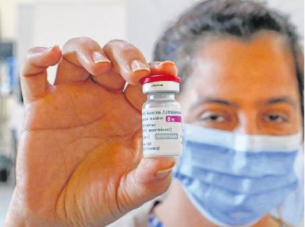 Ya se cumplieron 17 semanas de vacunación. La campaña comenzó el 28 de diciembre. Foto Juan Thomes