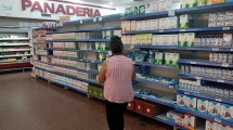 Imagen de El Gobierno pidió a supermercados que colaboren más para enfriar los precios