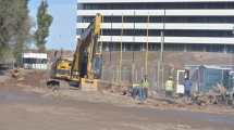 Imagen de Inician la obras del polideportivo del barrio San Lorenzo, en calle Zeballos y el Parque Lineal del Oeste