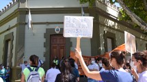 Imagen de Neuquén: diputados ya debaten la ley de carrera para Salud