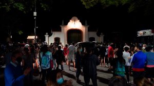 Cacerolazo en CABA y una protesta ante la Quinta de Olivos por las medidas de Fernández