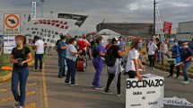 Imagen de Así fue la jornada de protestas de salud y estatales en Roca sobre la Ruta 22